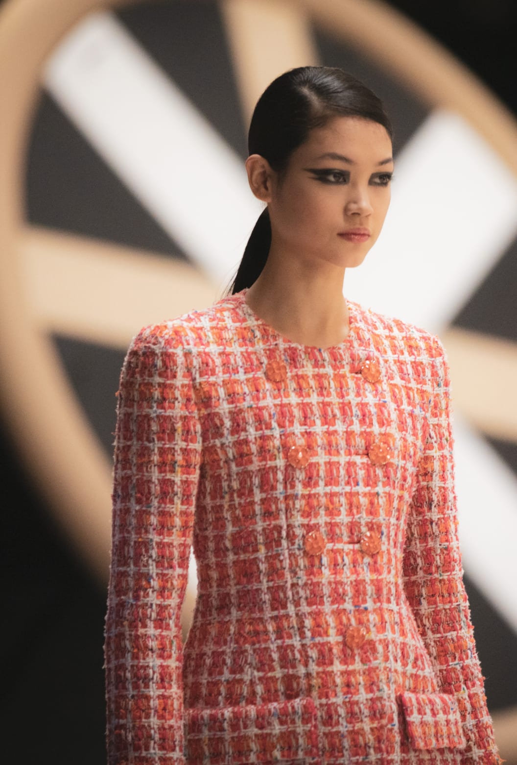 放大 - View 3 - Look 10 - 2022春夏 高级定制服系列 - 查看全尺寸版本